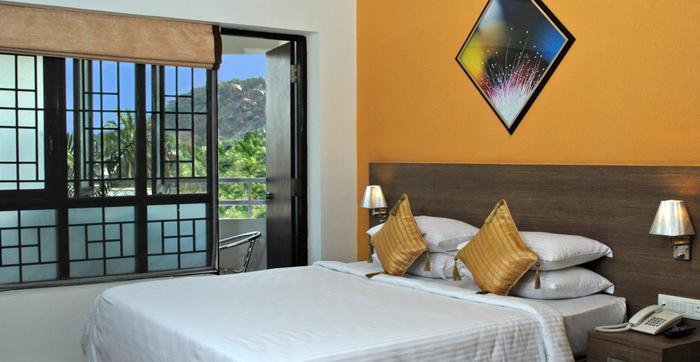 อาร์ปนา โฮเต็ล Hotel ติรุวันนามาลัย ภายนอก รูปภาพ